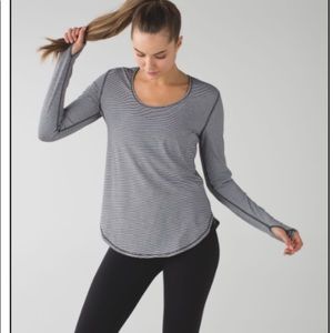 Lululemon Yogini 5 Year Long Sleeve